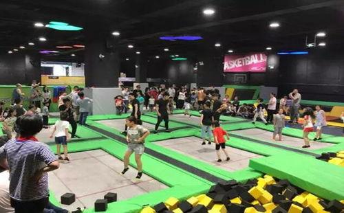 网红室内蹦床,释放活力，畅享欢乐的空中乐园